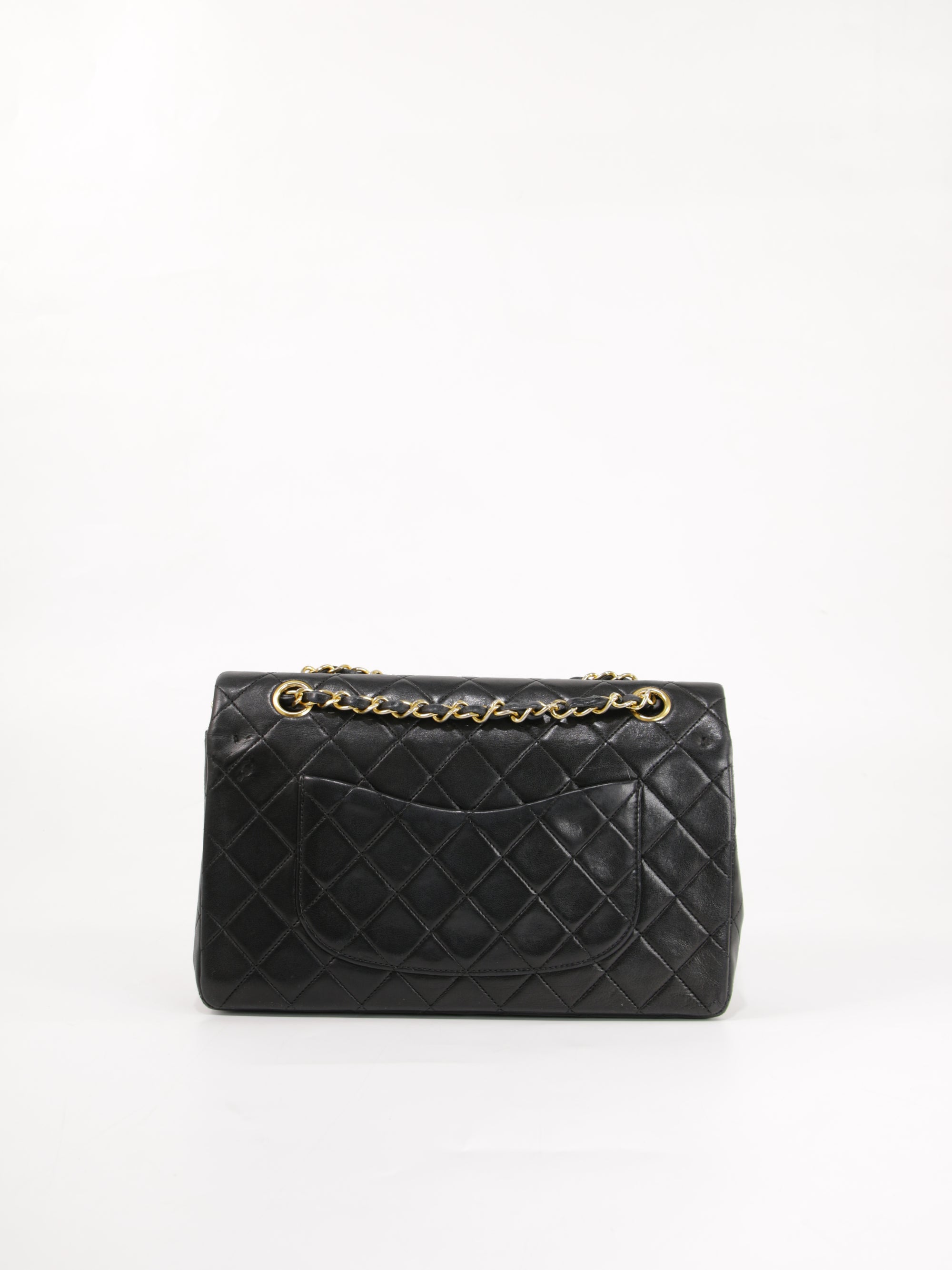 Medium Classic Flap