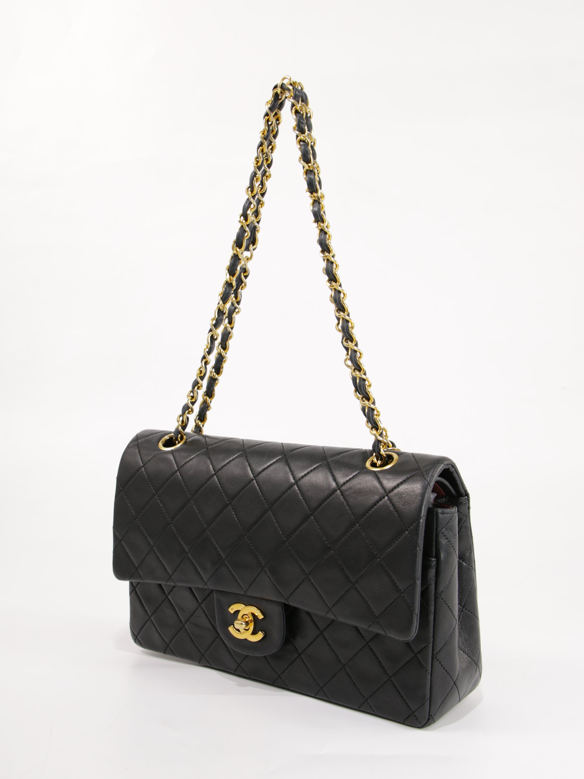 Medium Classic Flap