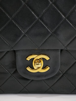 Medium Classic Flap