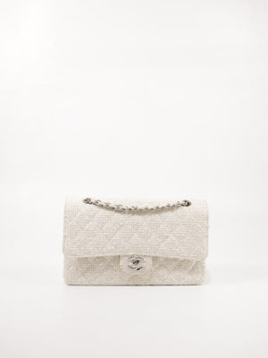 Medium Classic Flap