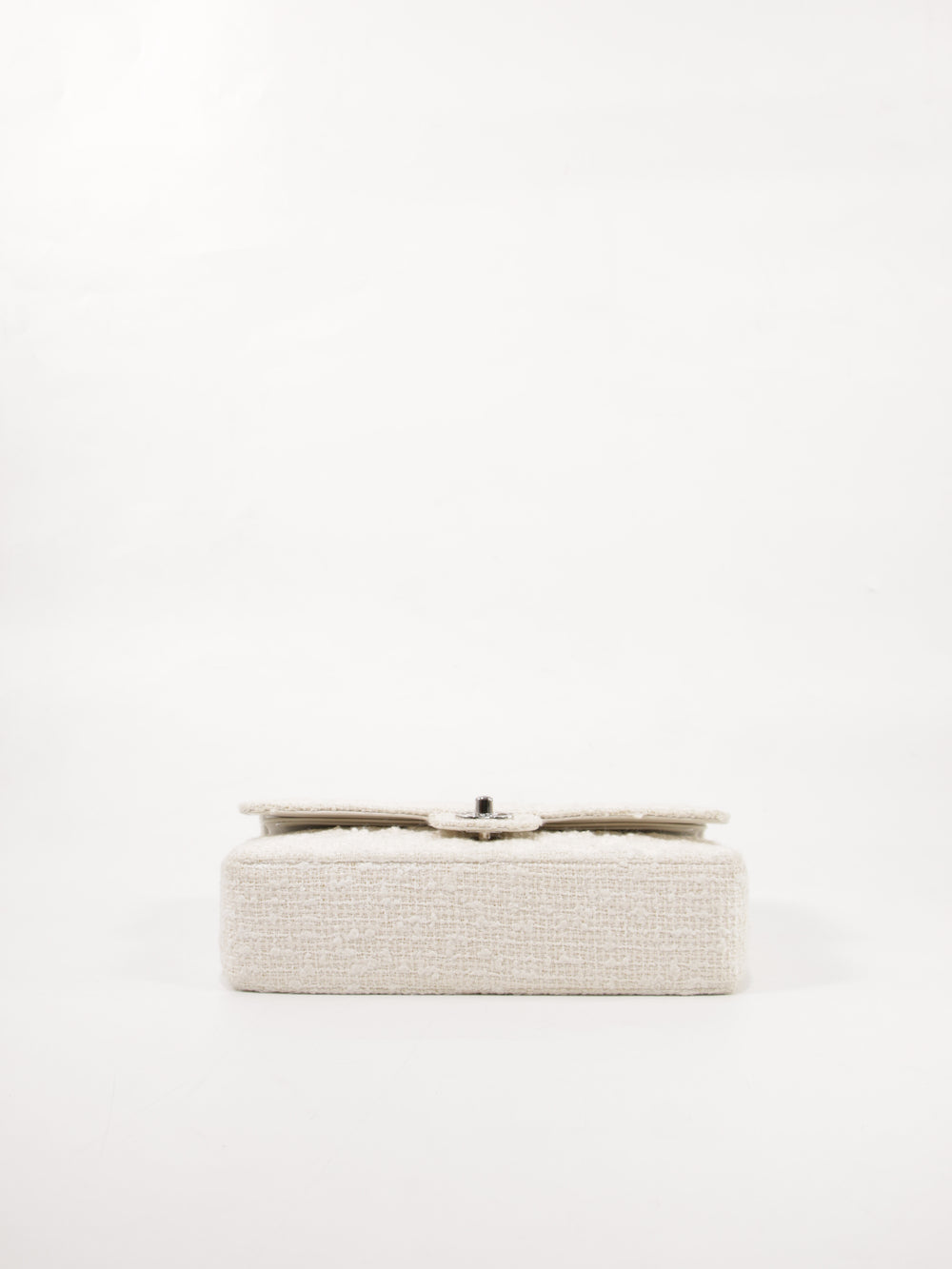 Medium Classic Flap