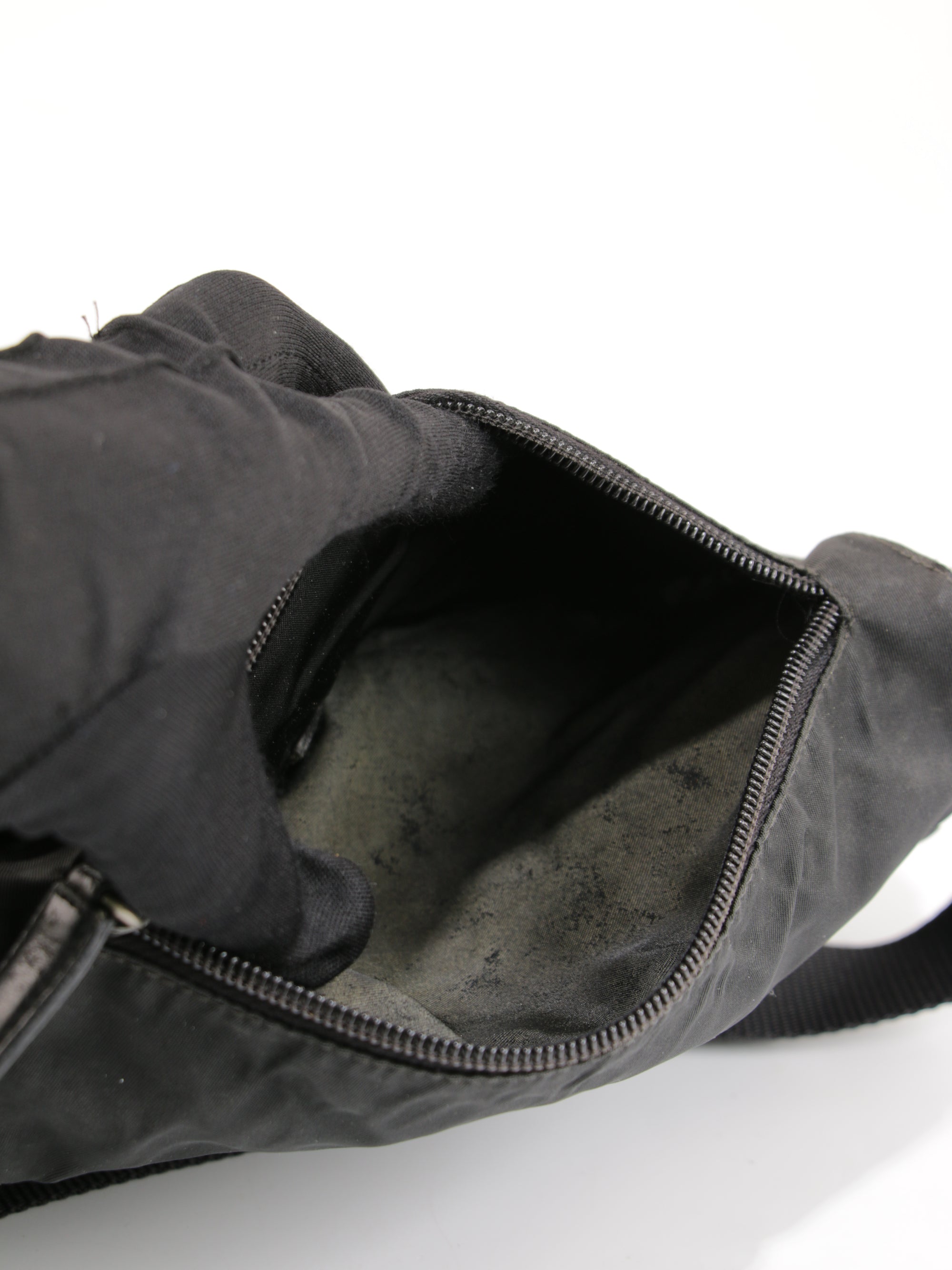 Single Buckle Messenger