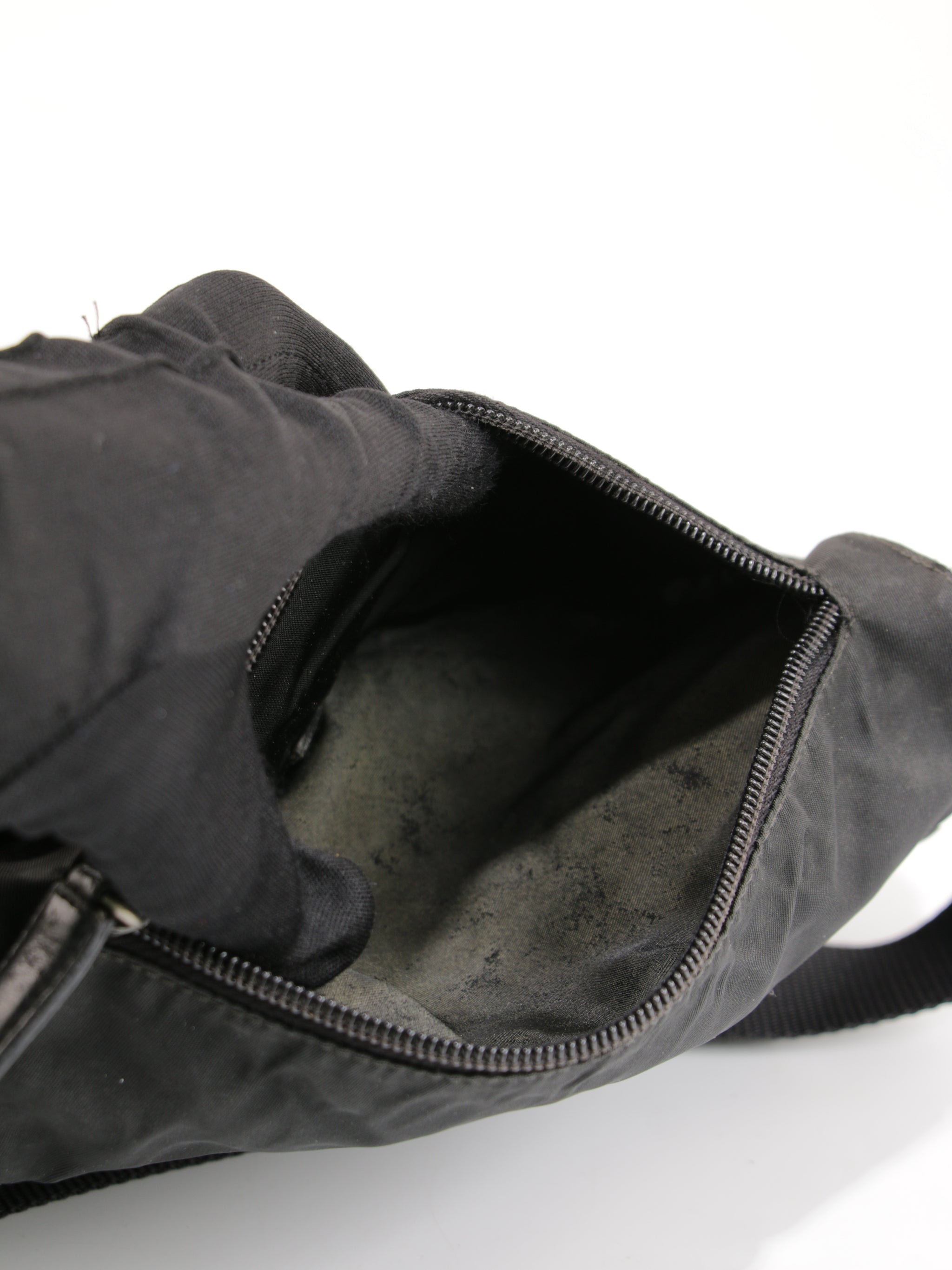 Single Buckle Messenger