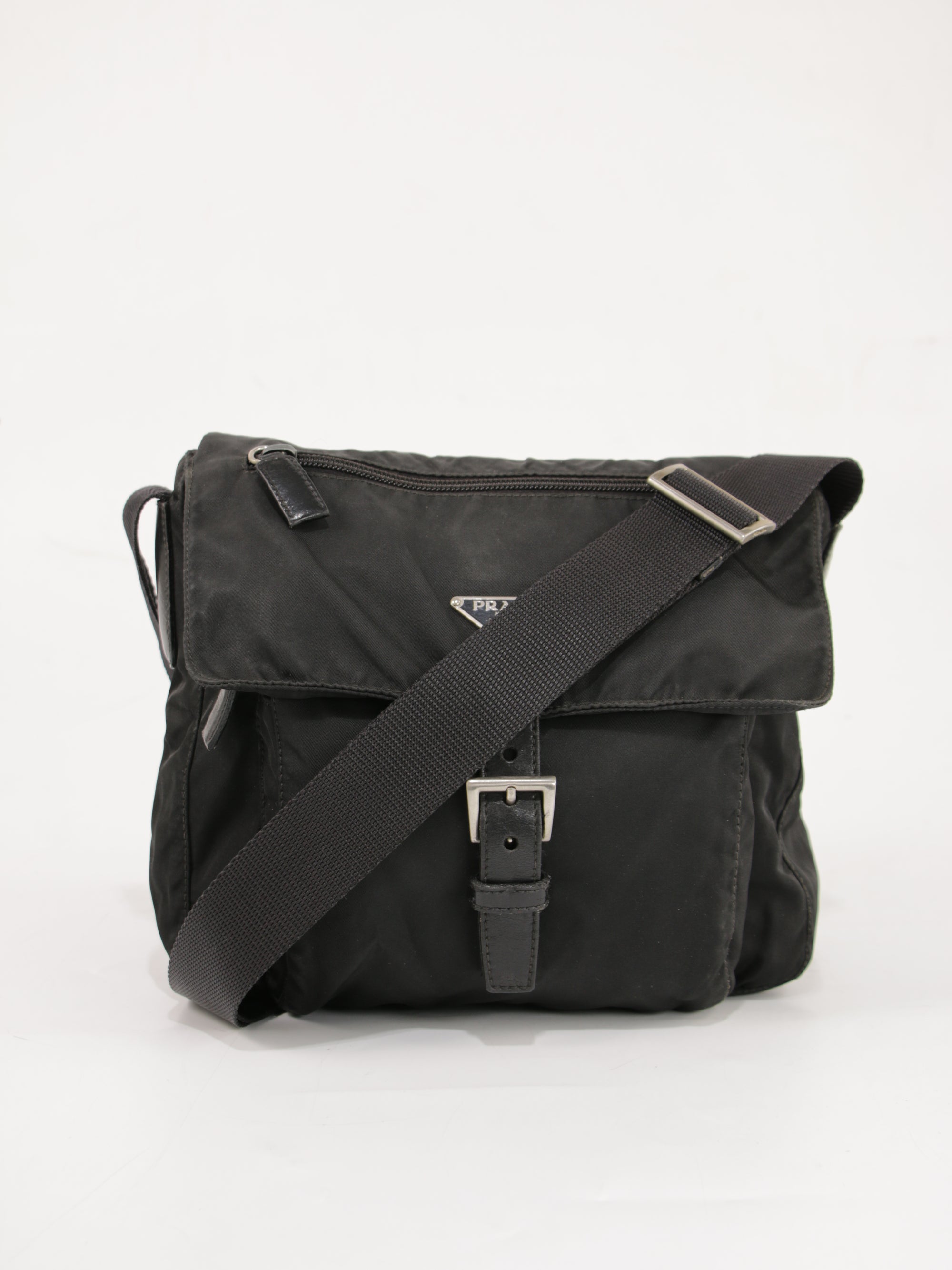 Single Buckle Messenger