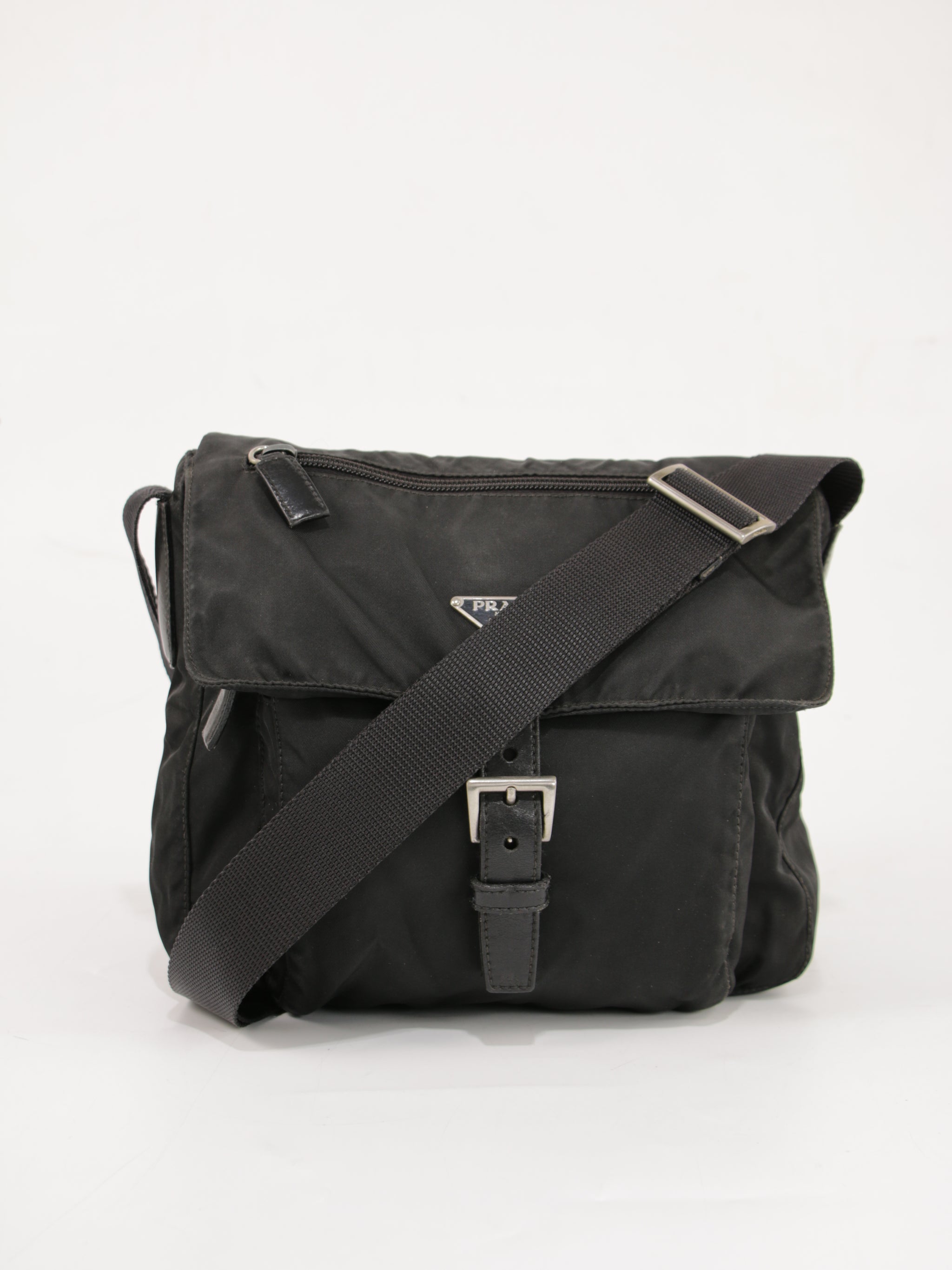 Single Buckle Messenger