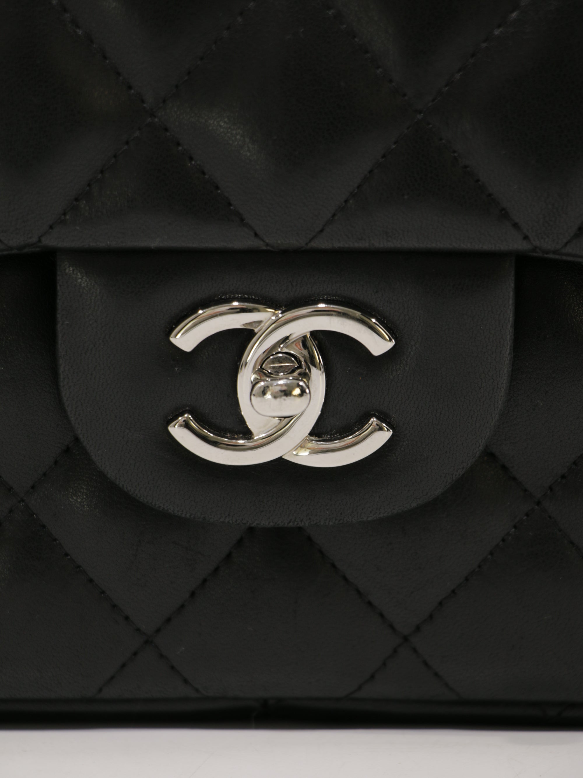Jumbo Classic Flap