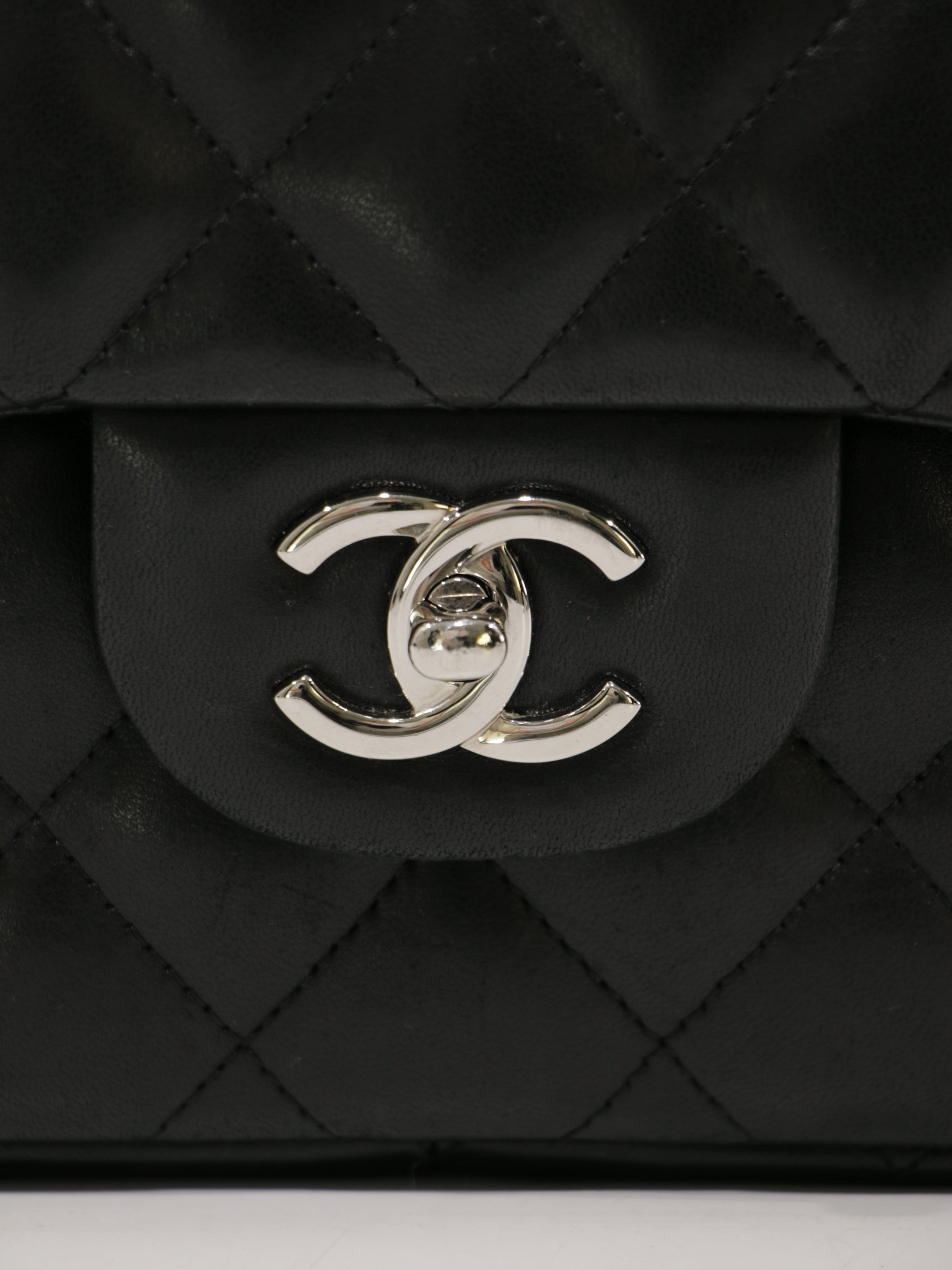 Jumbo Classic Flap