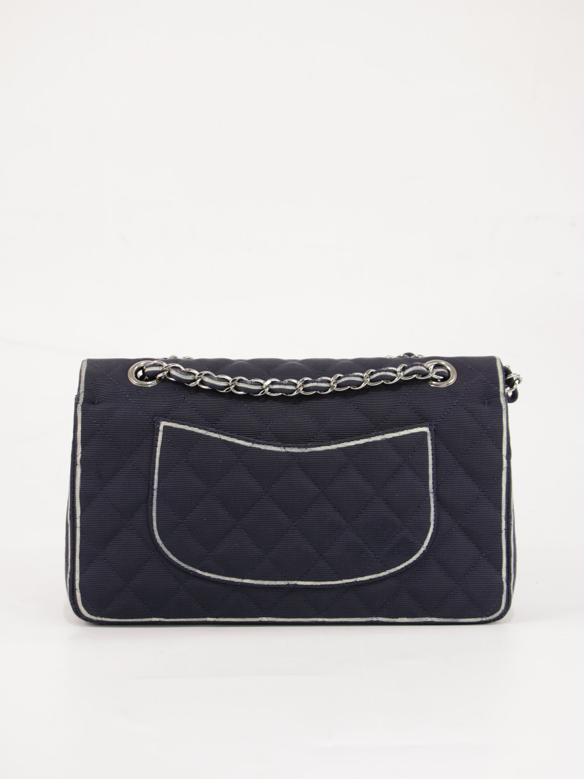 Medium Classic Flap