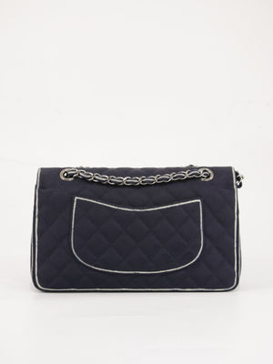 Medium Classic Flap