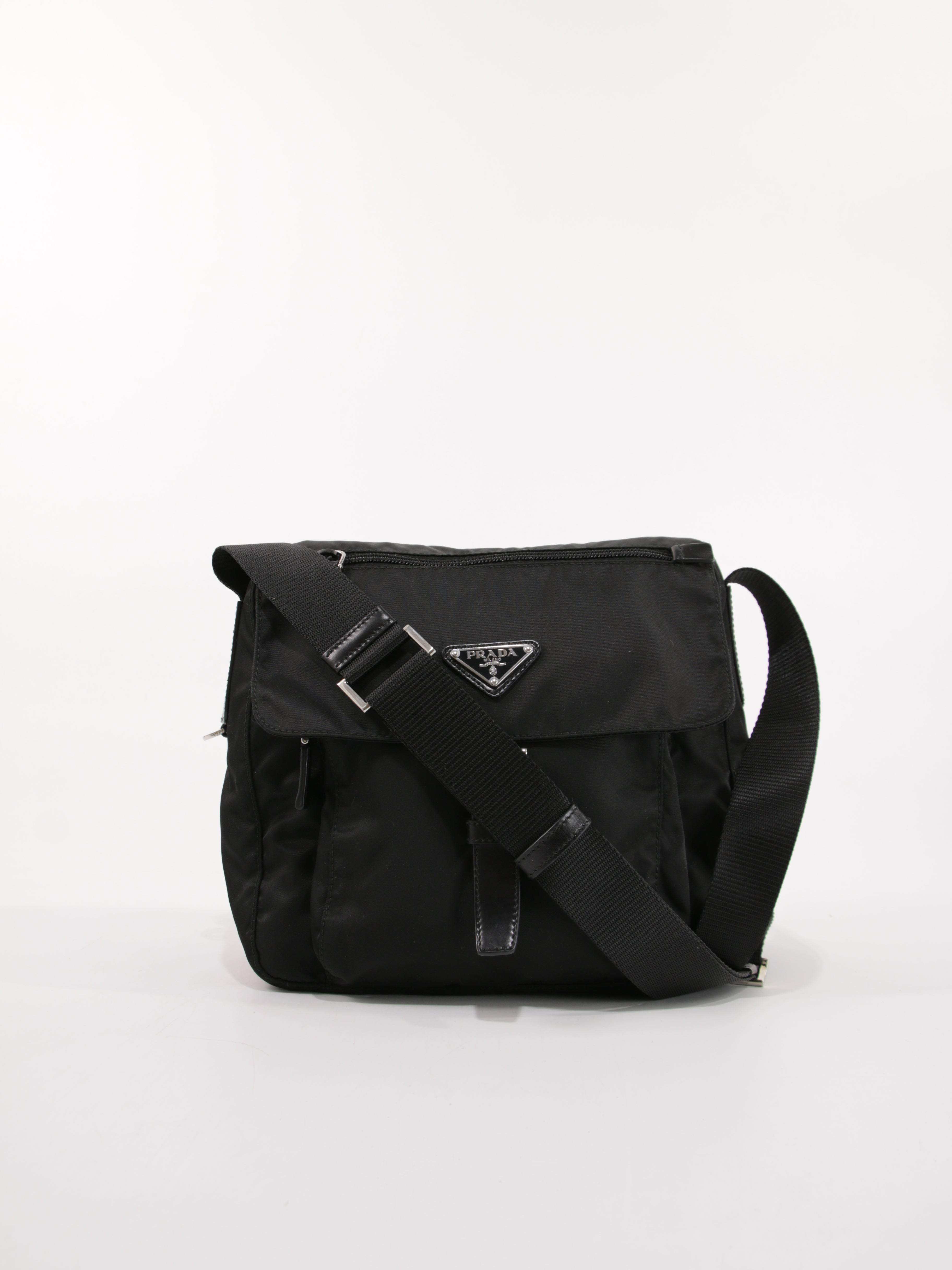 Single Buckle Messenger