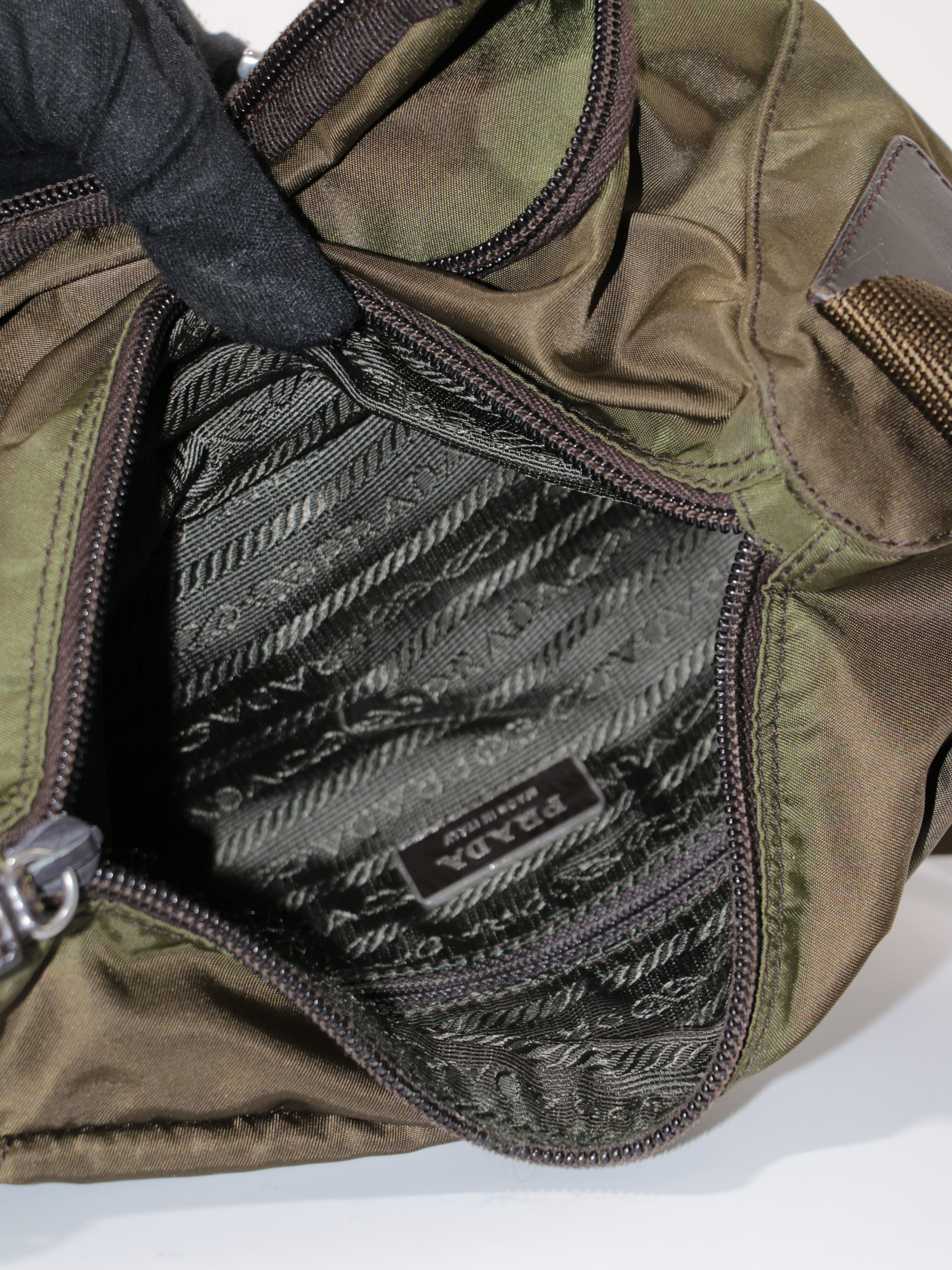 Single Buckle Messenger