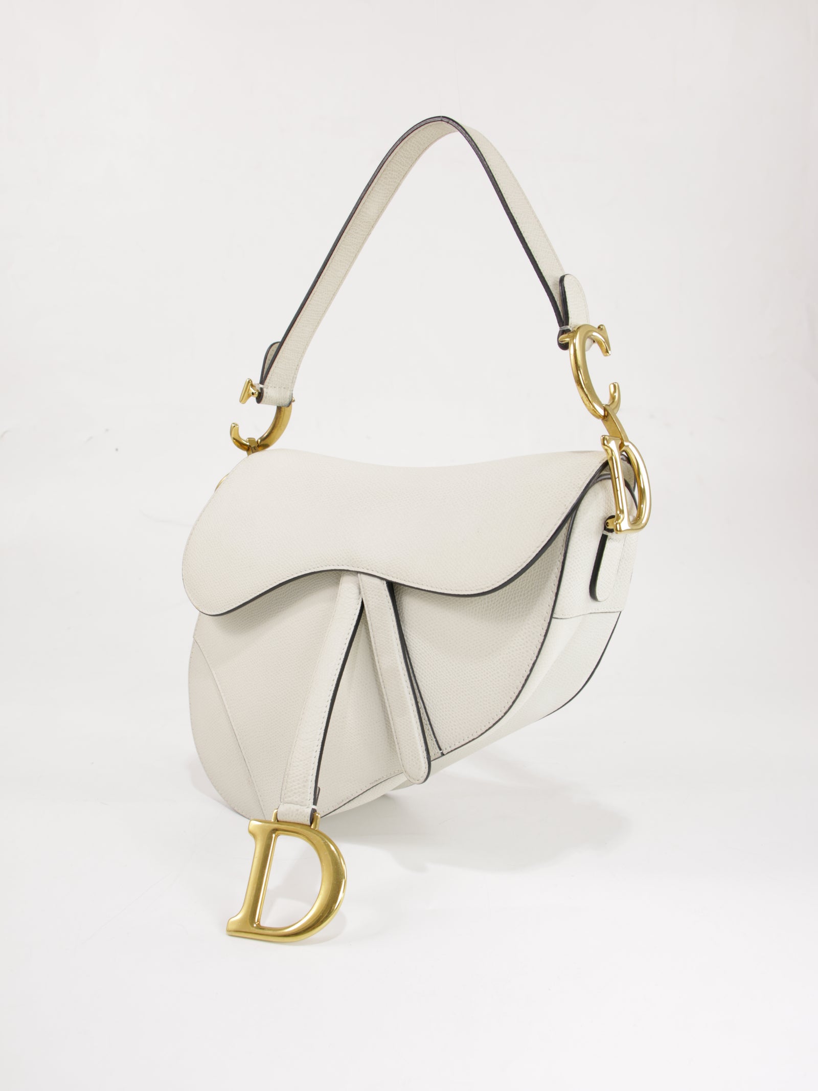 Saddle