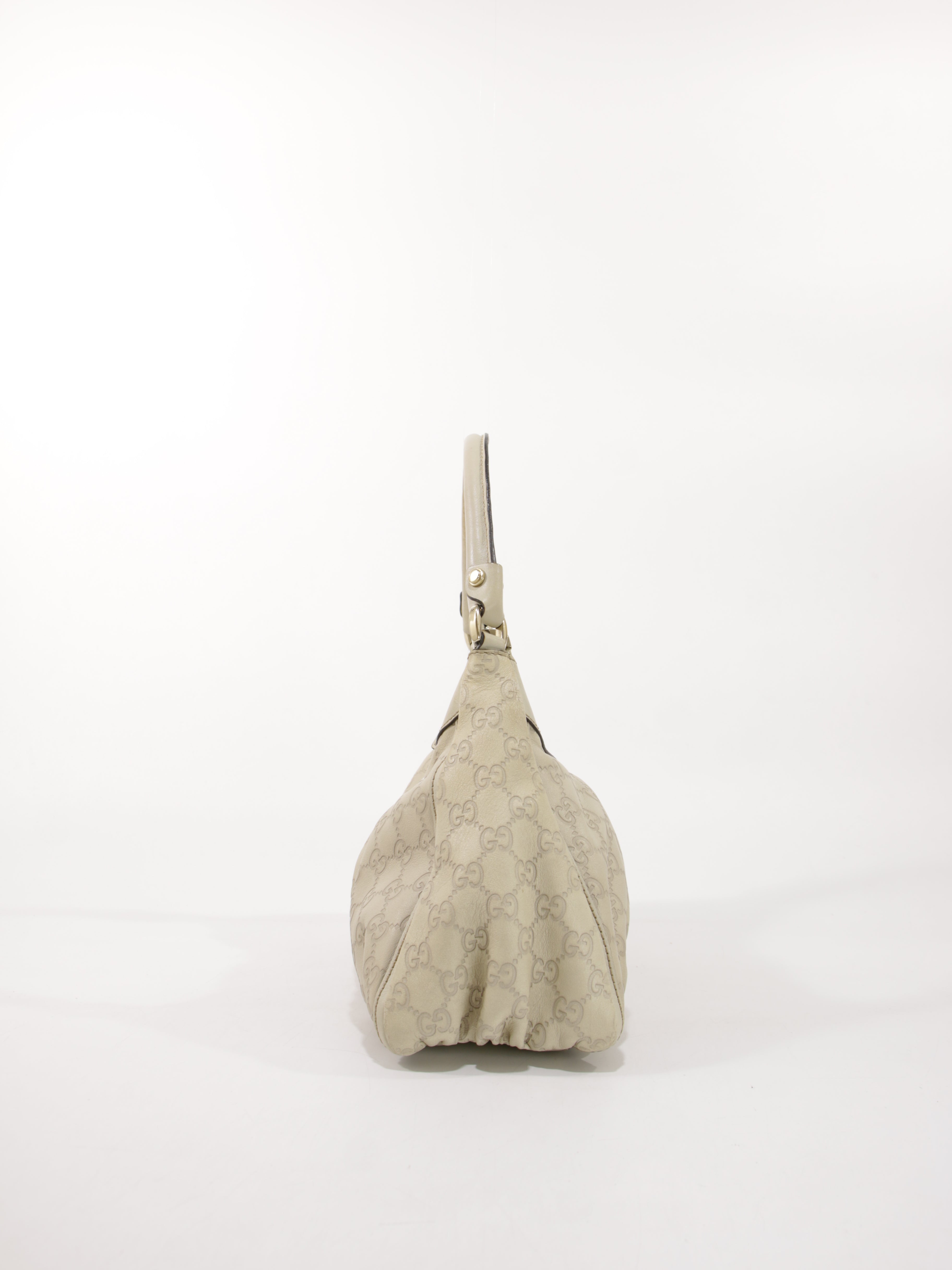 Abbey D-Ring Small