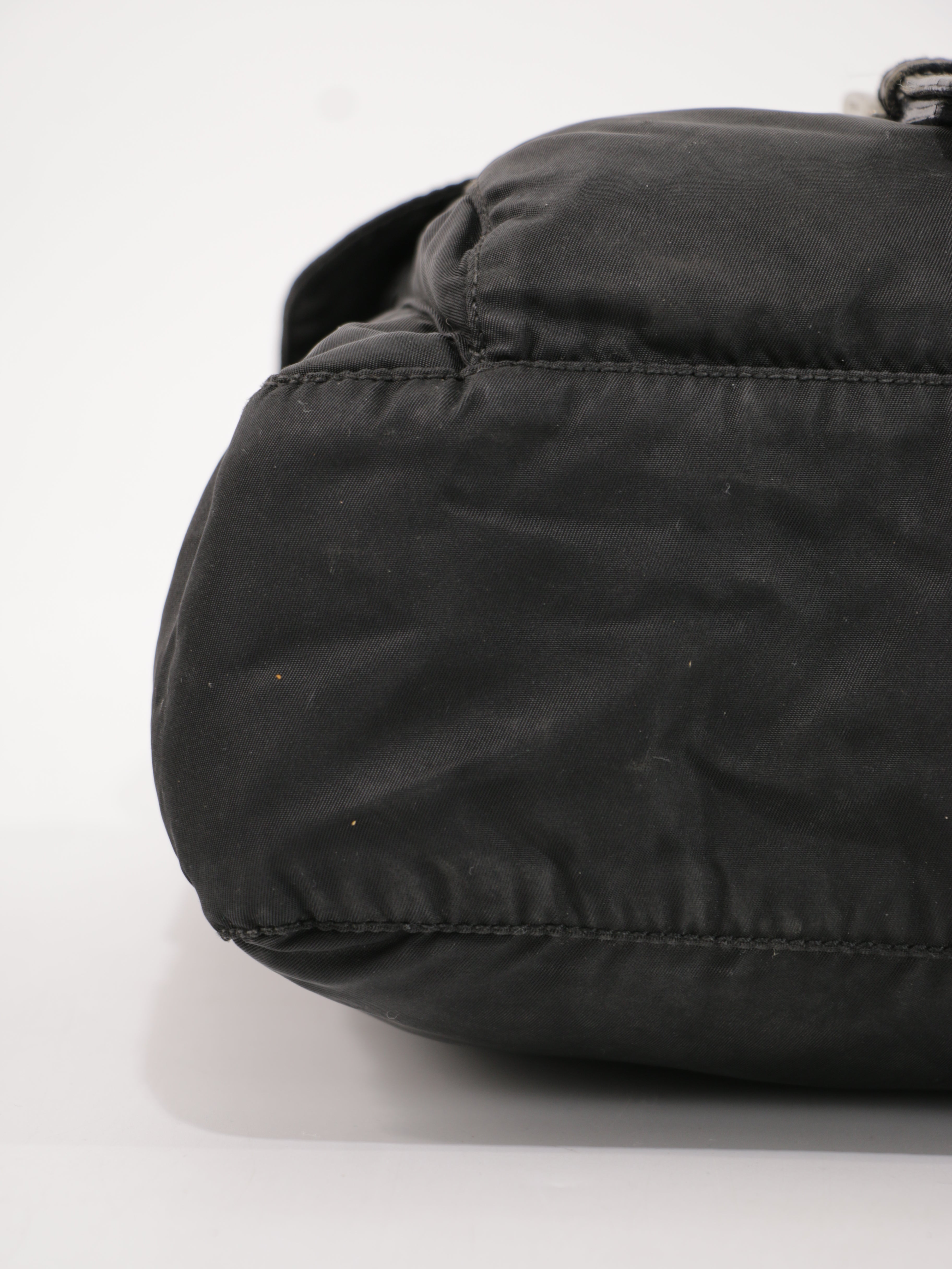 Single Buckle Messenger