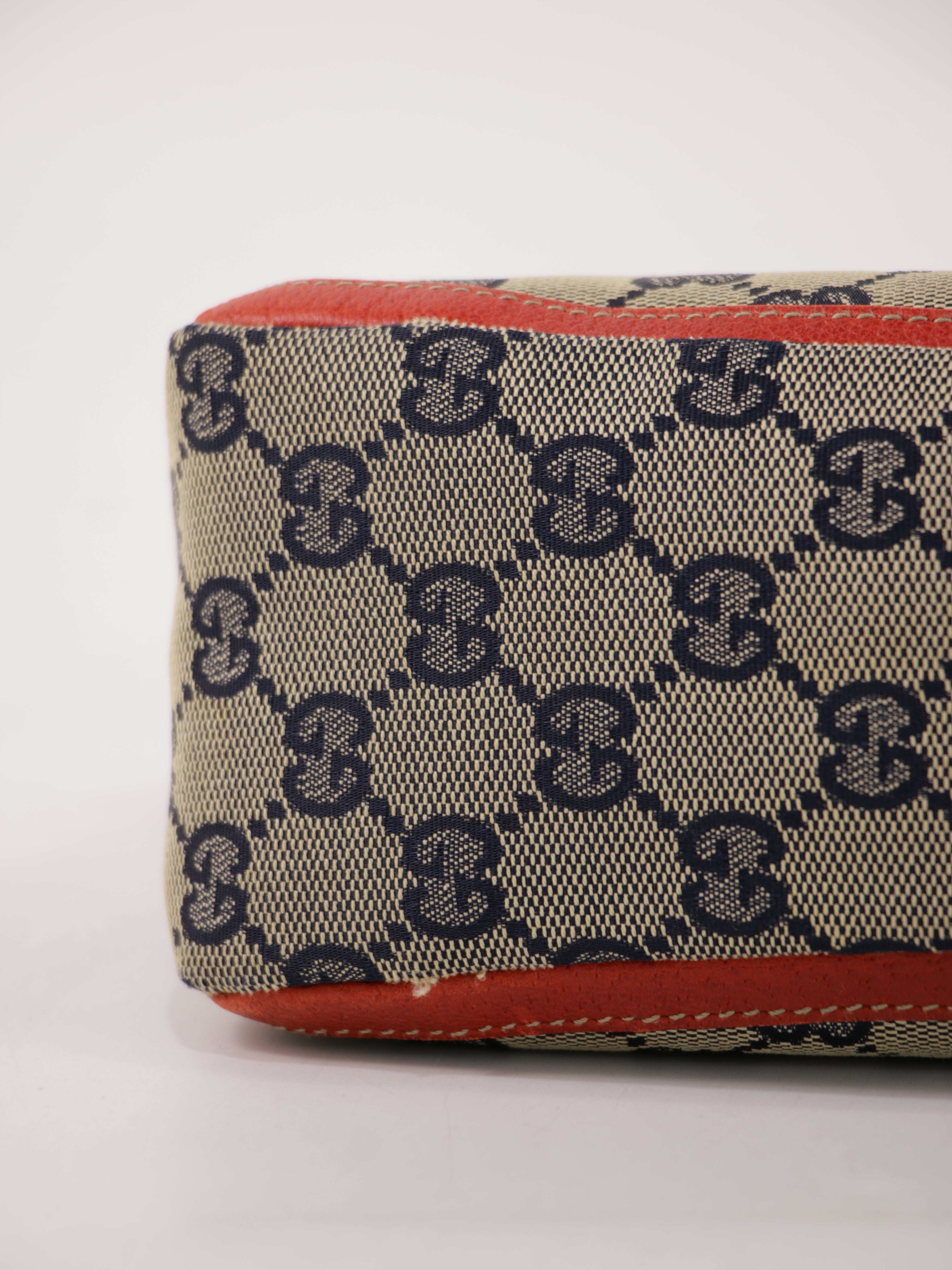Gucci Abbey D-Ring Pochette