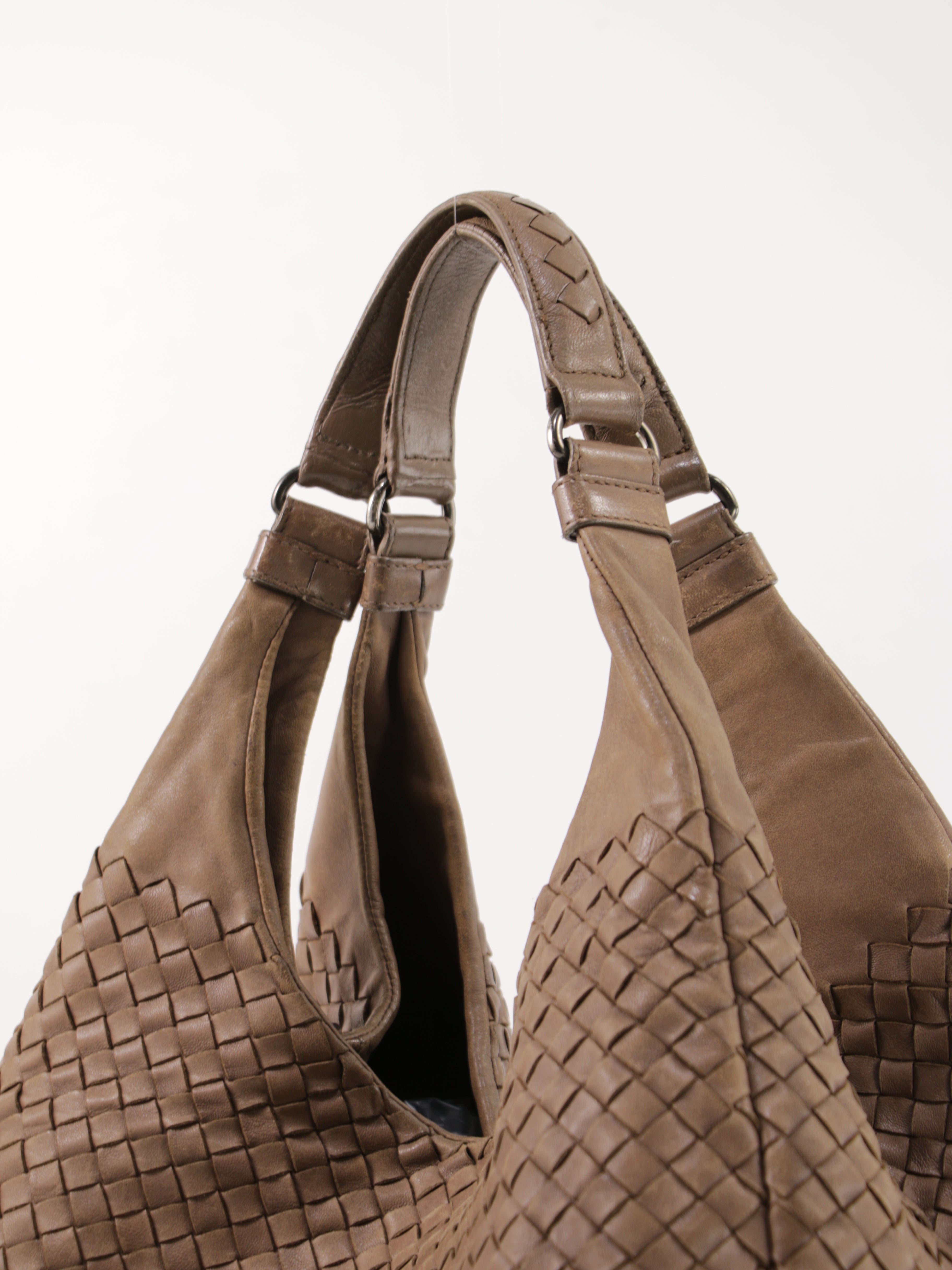 Bottega Veneta Medium Campana Hobo