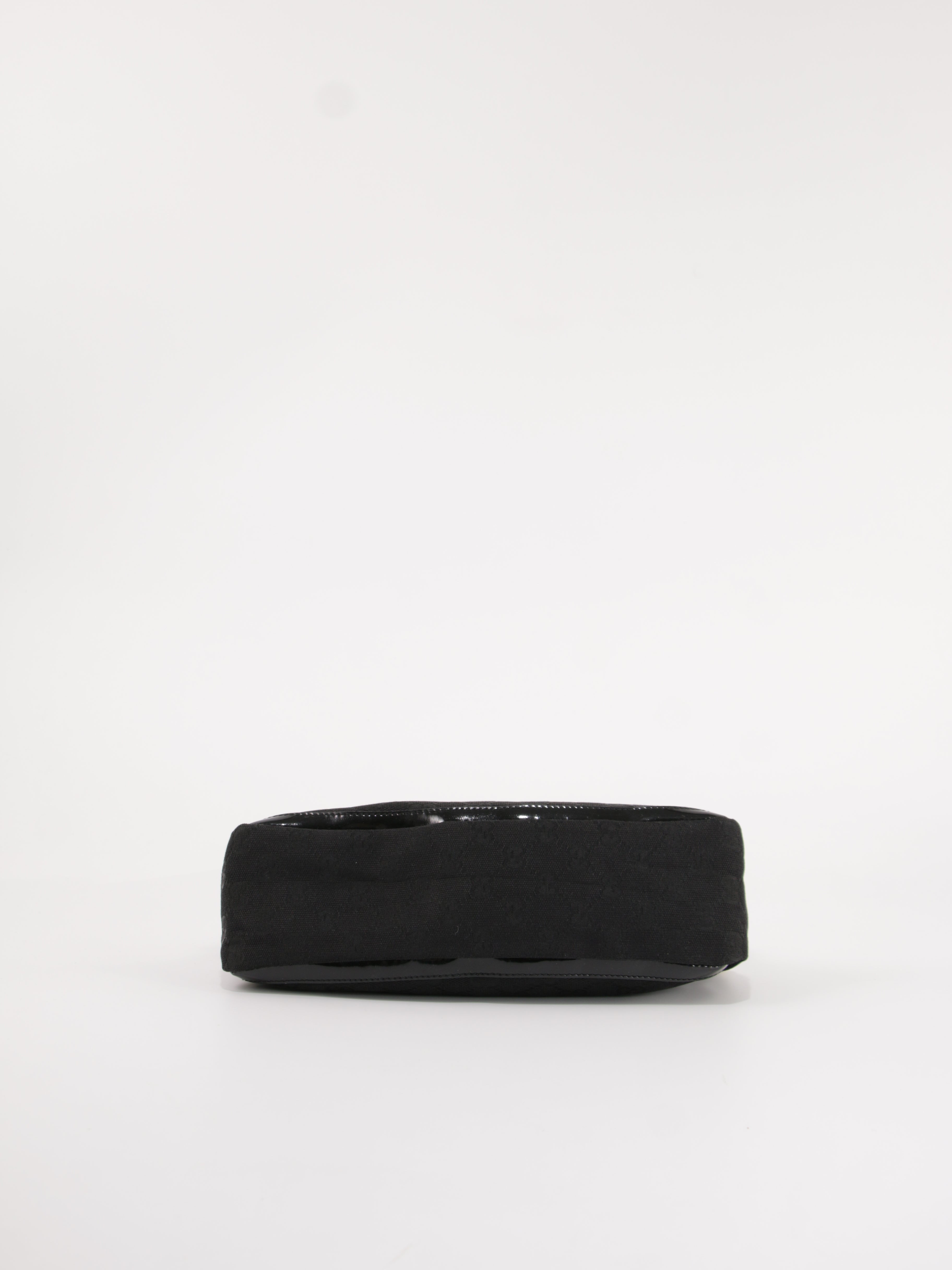 Abbey D-Ring Pochette