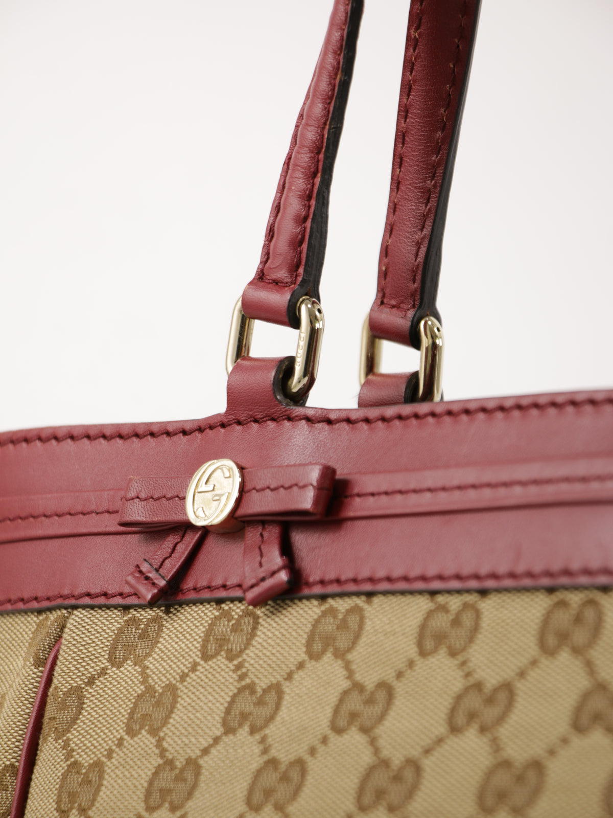 Gucci Shoulder Bag