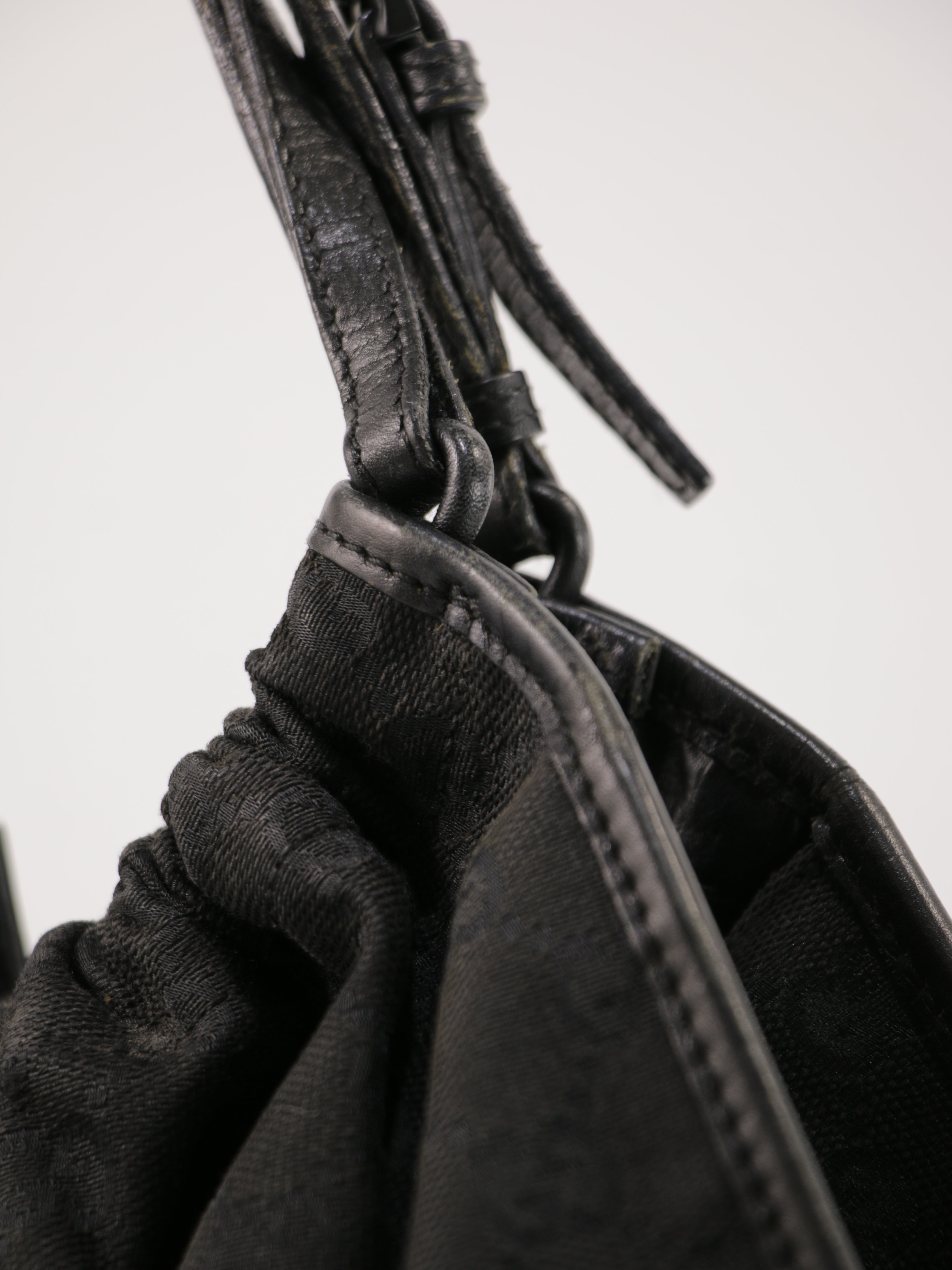 Gucci Shoulder Bag