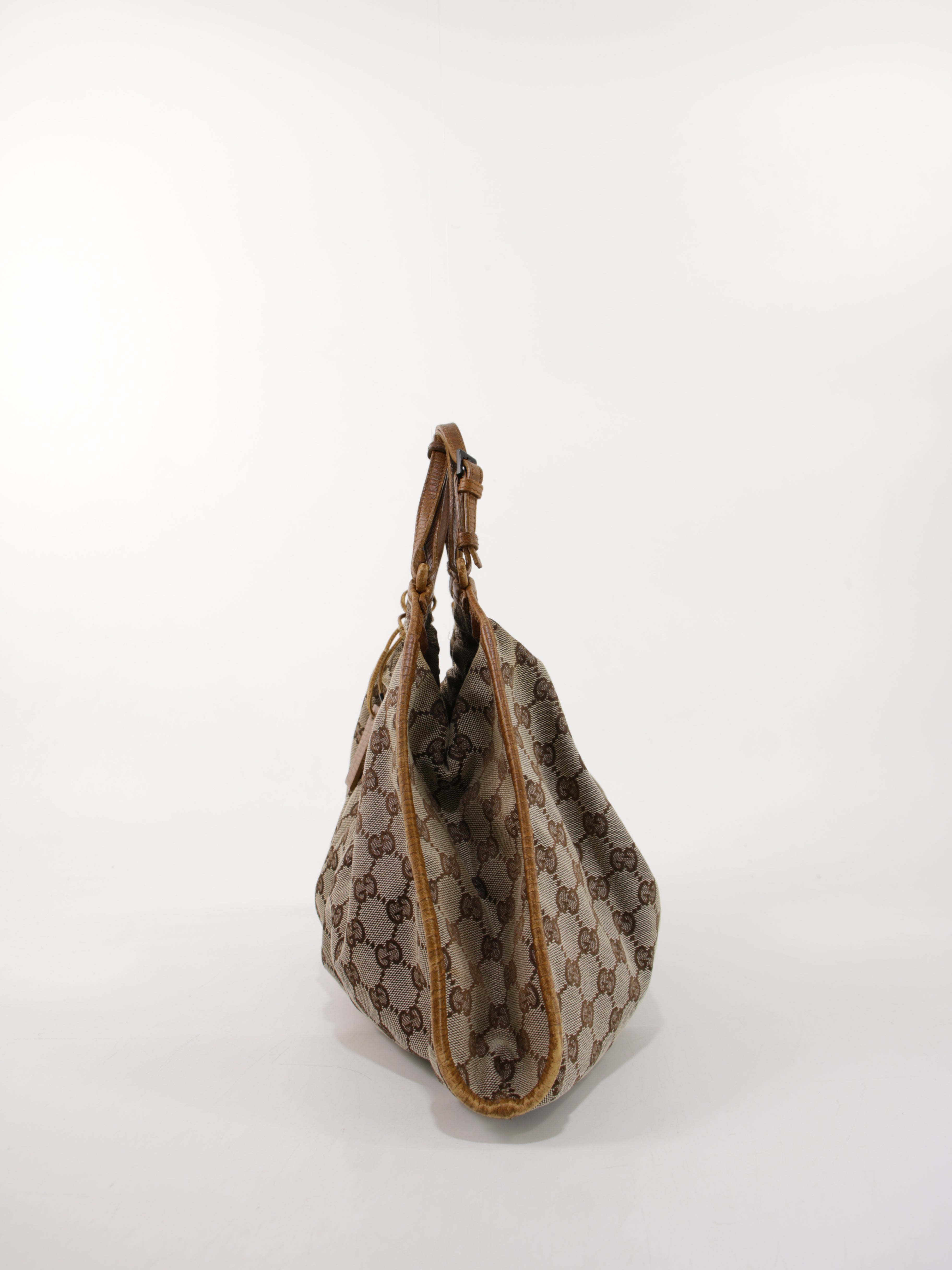 Gucci Shoulder Bag