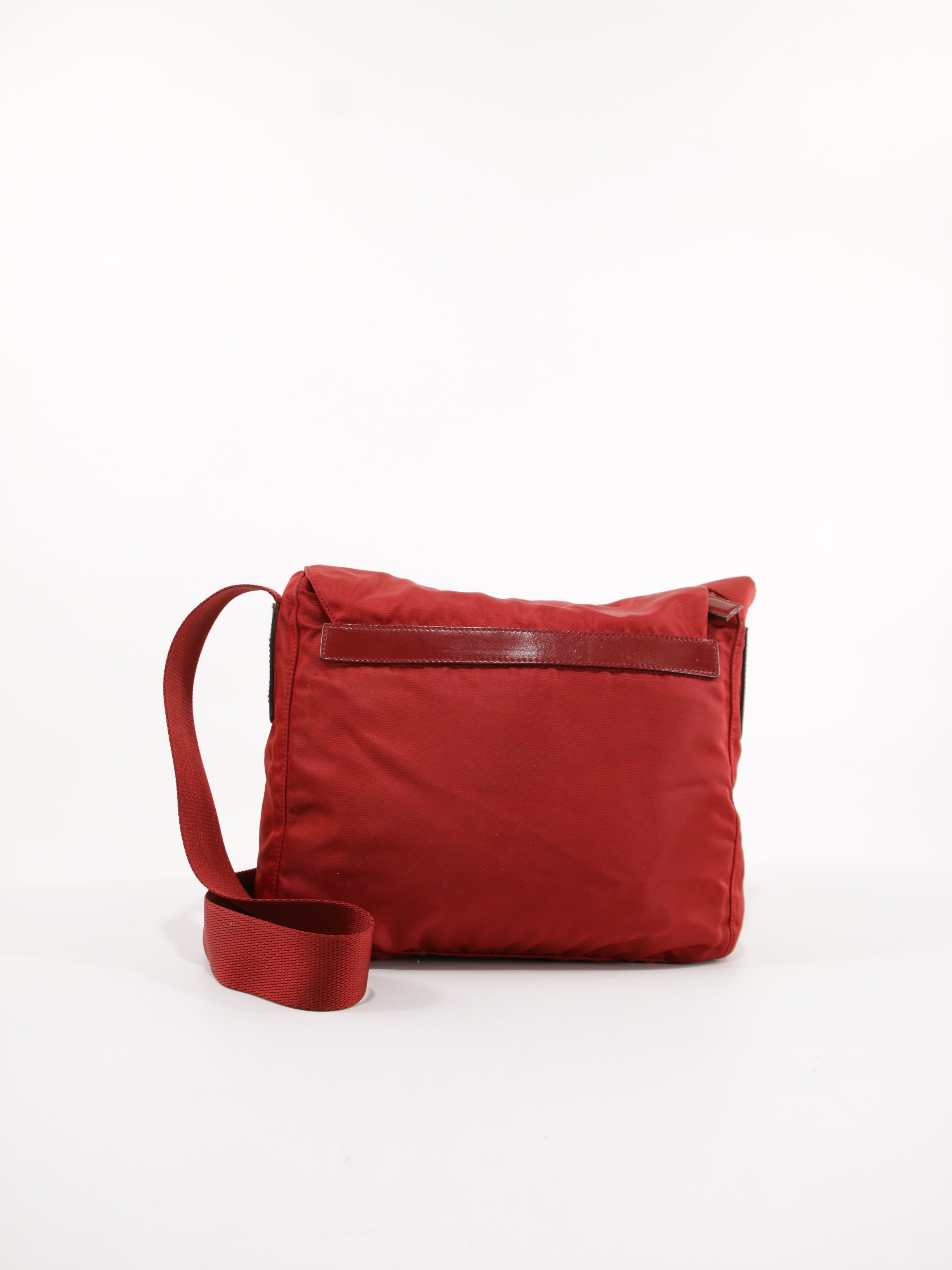 Single Buckle Messenger