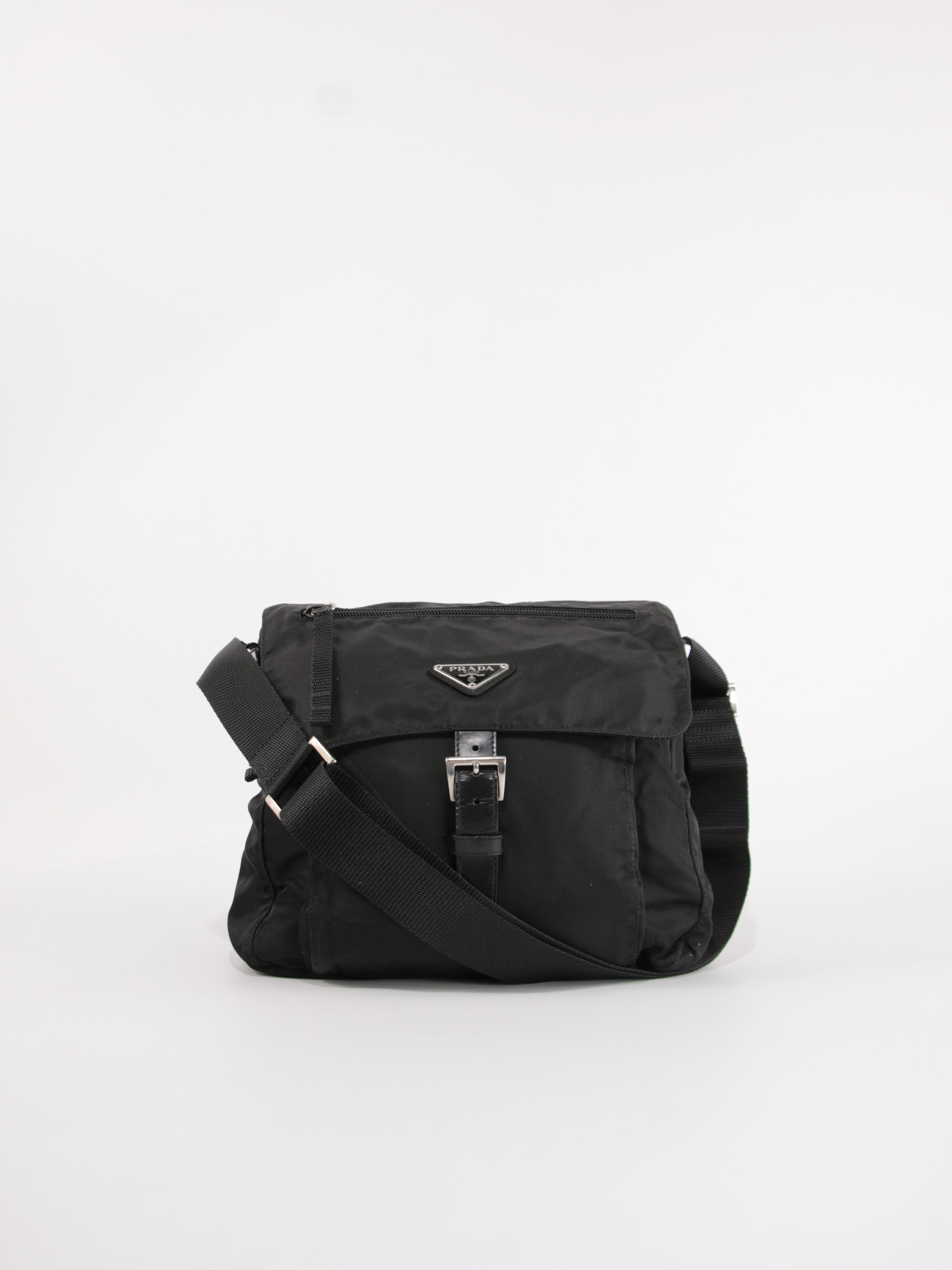 Single Buckle Messenger