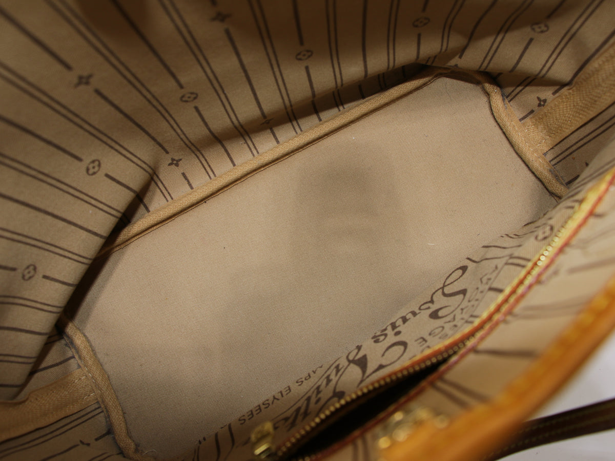 Louis Vuitton Neverfull PM