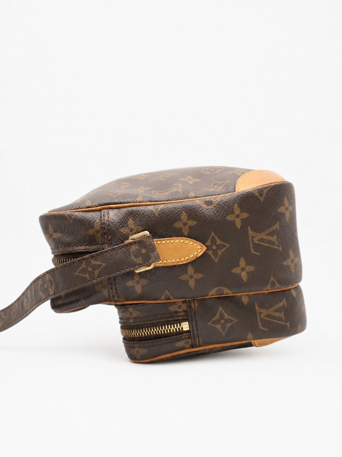 Louis Vuitton Nile PM