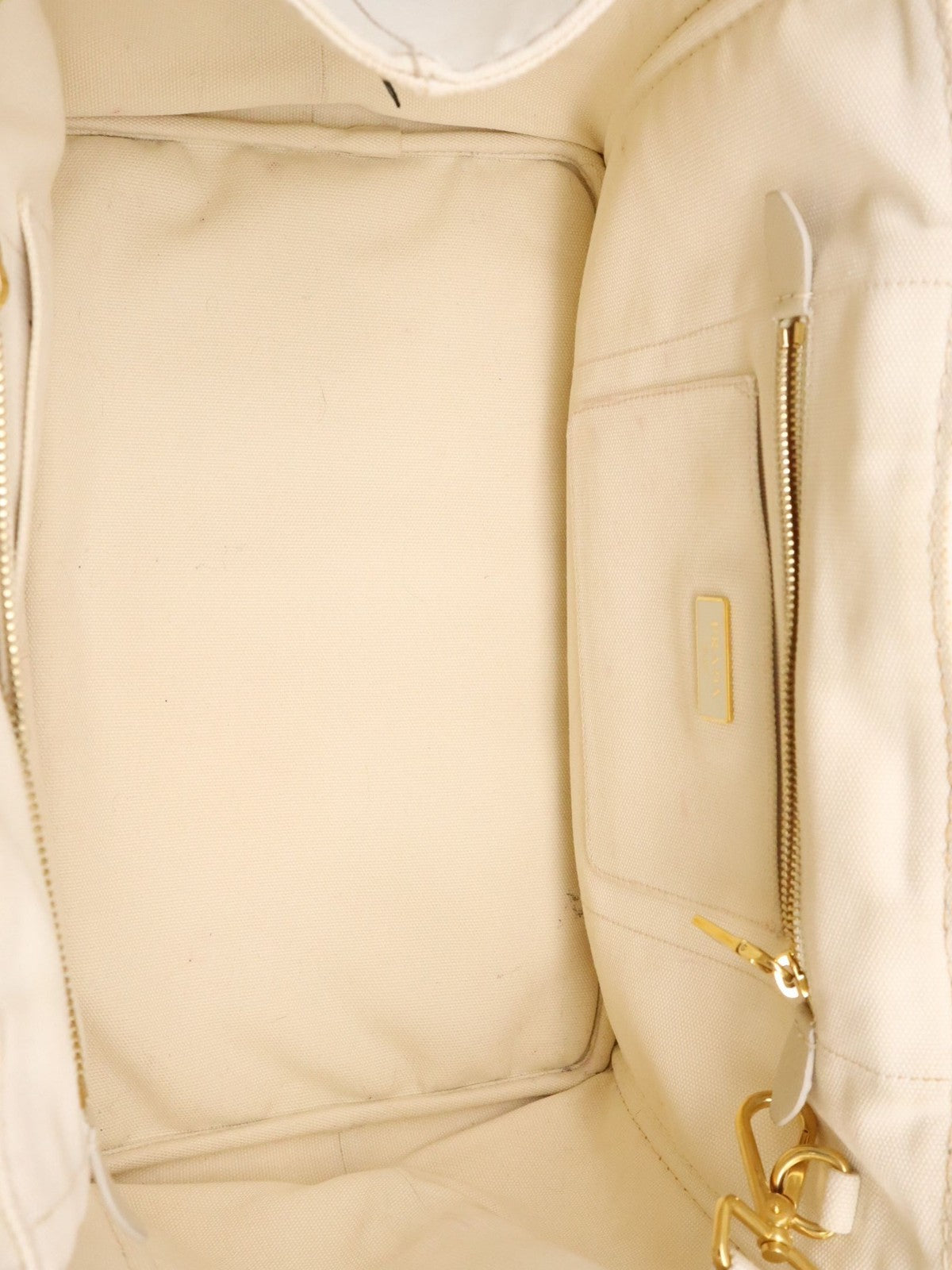 Prada Medium Canapa