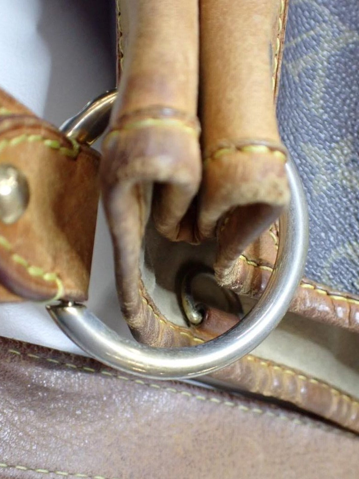 Louis Vuitton Galliera PM