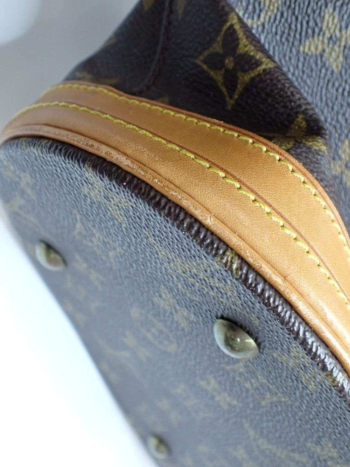 Louis Vuitton Mini Bucket