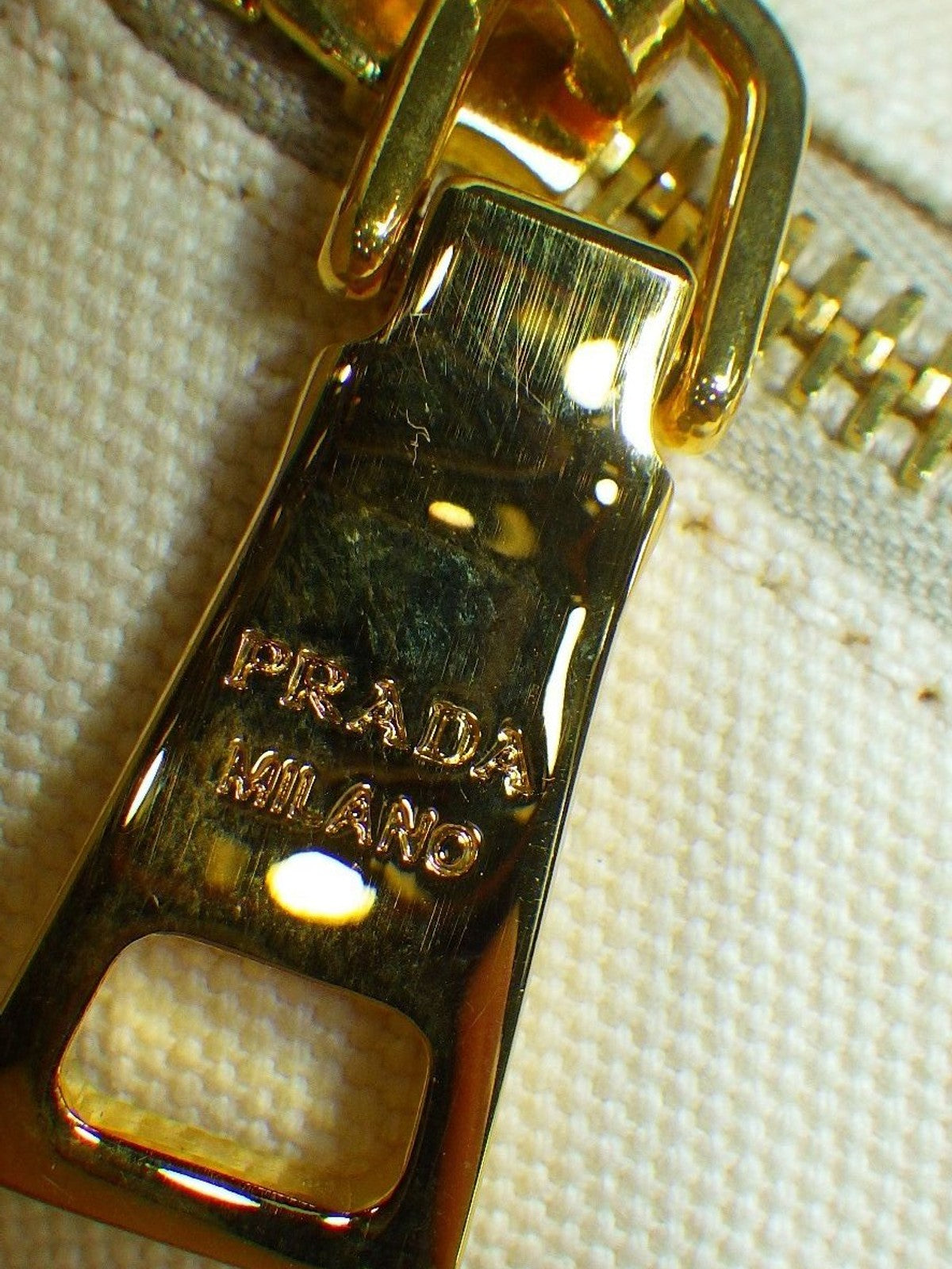 Prada Large Canapa