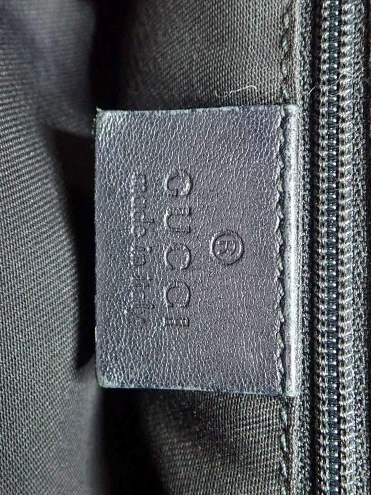 Gucci Abbey D-Ring Medium