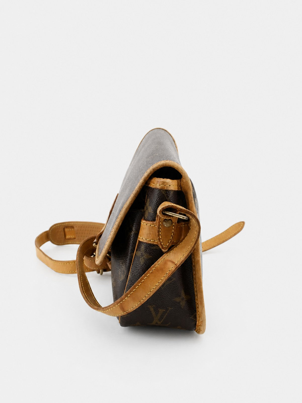Louis Vuitton Sologne