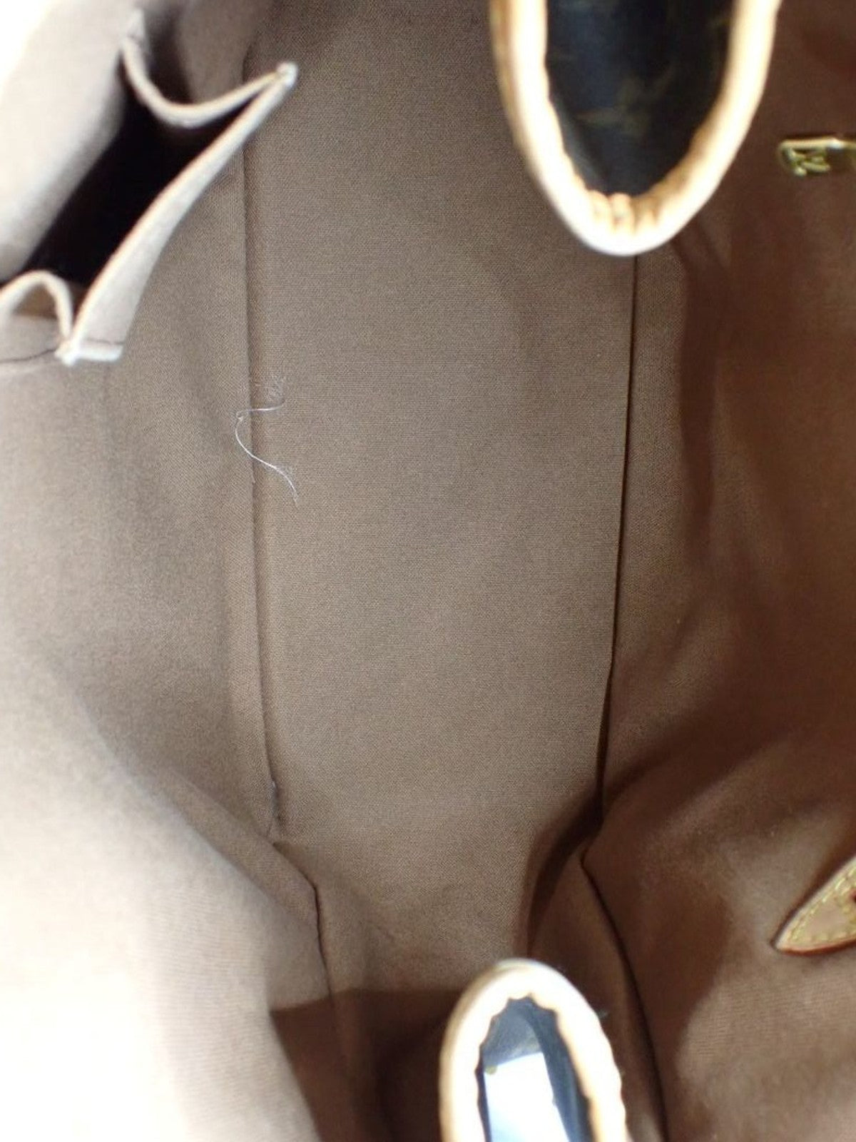 Louis Vuitton Batignolles Vertical MM
