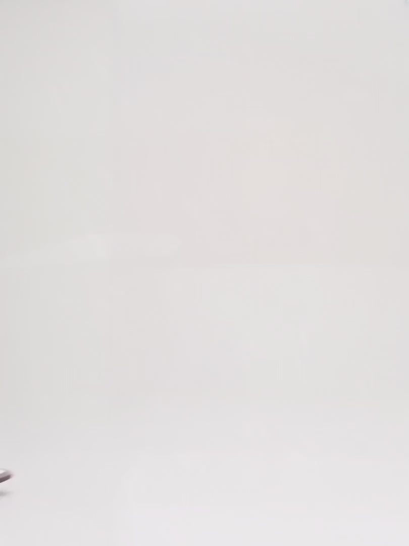 Load video: Louis Vuitton Roxbury Drive Yellow Vernis leather