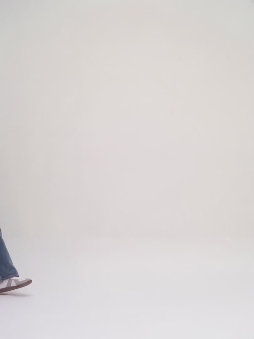 Load video: Bottega Veneta Large Hobo